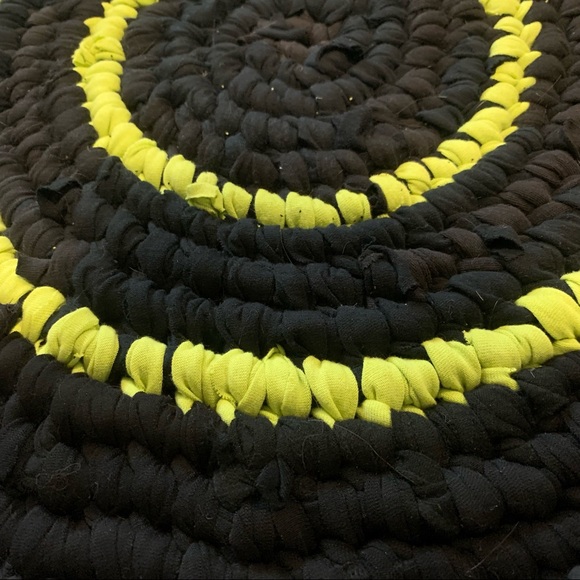 Handmade "Rag" Rug, Bath Mat - Picture 4 of 6